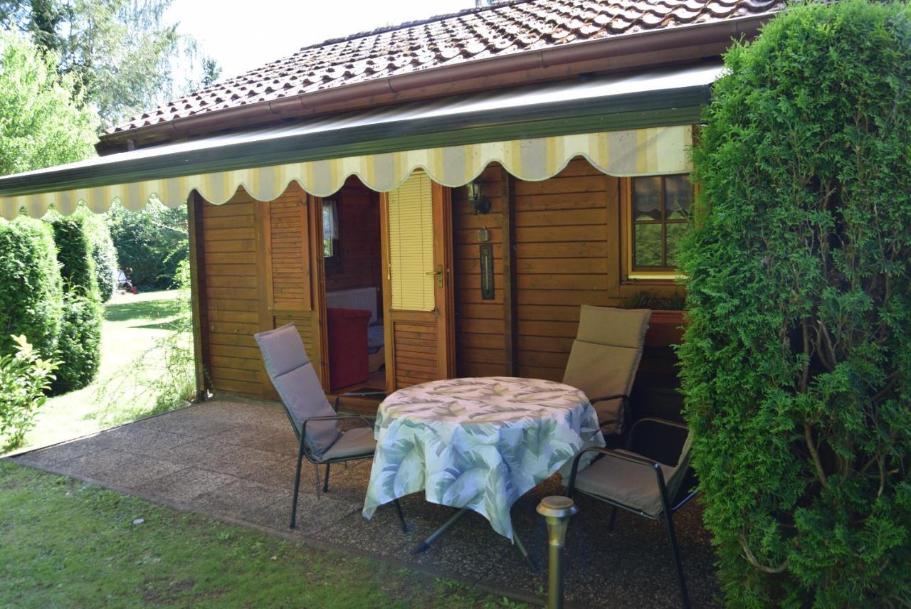 Gemütliches Blockhaus, Waldblick, Nähe Ber/sxf Ferienhaus