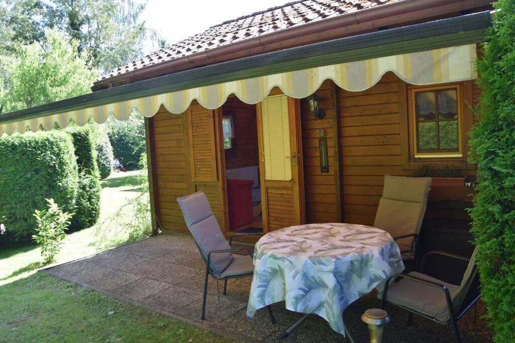 Gemuetliches Blockhaus, Waldblick, Naehe Ber/sxf Feriehus